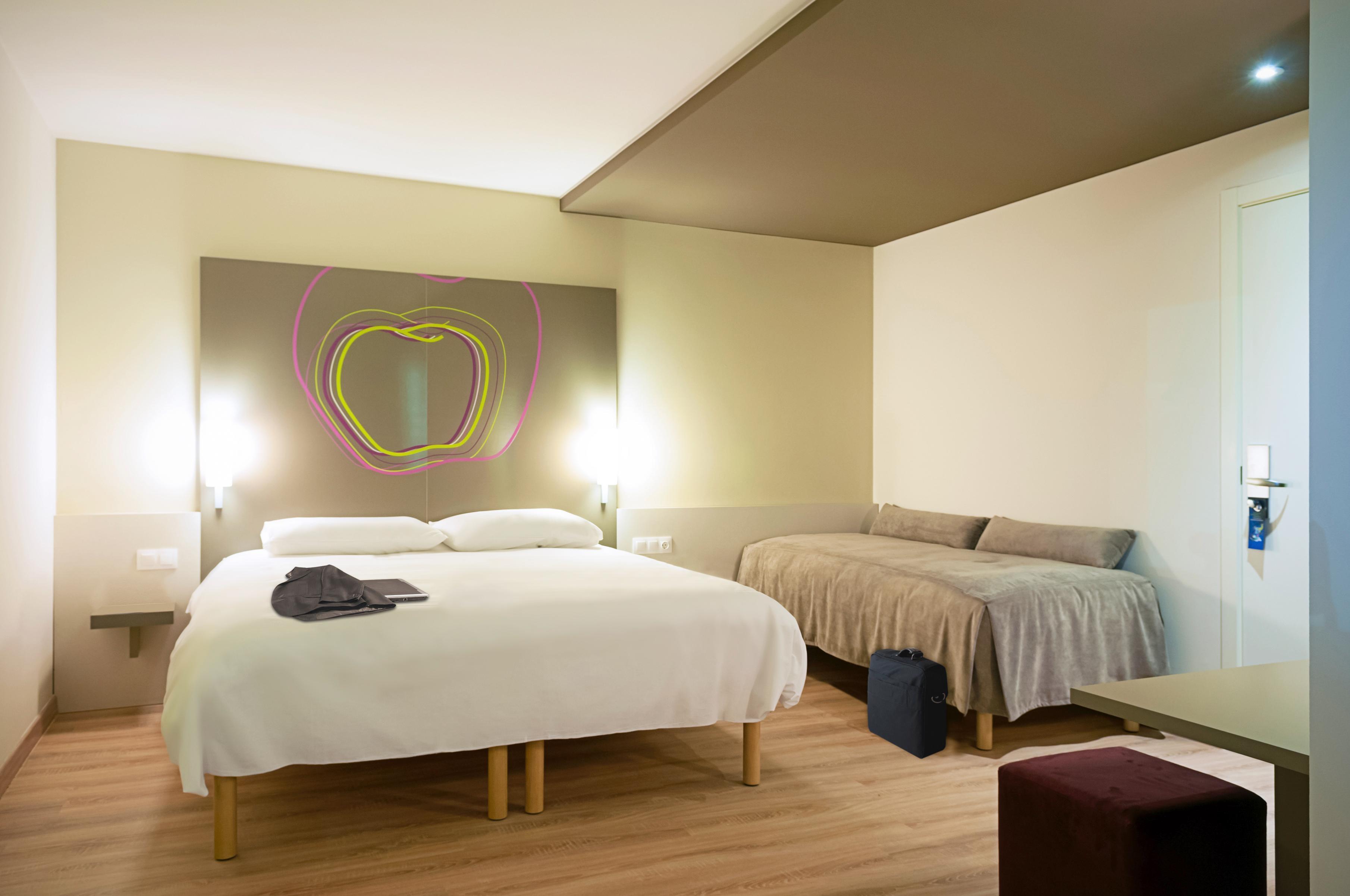 Hotel Ibis Styles Lleida Torrefarrera מראה חיצוני תמונה