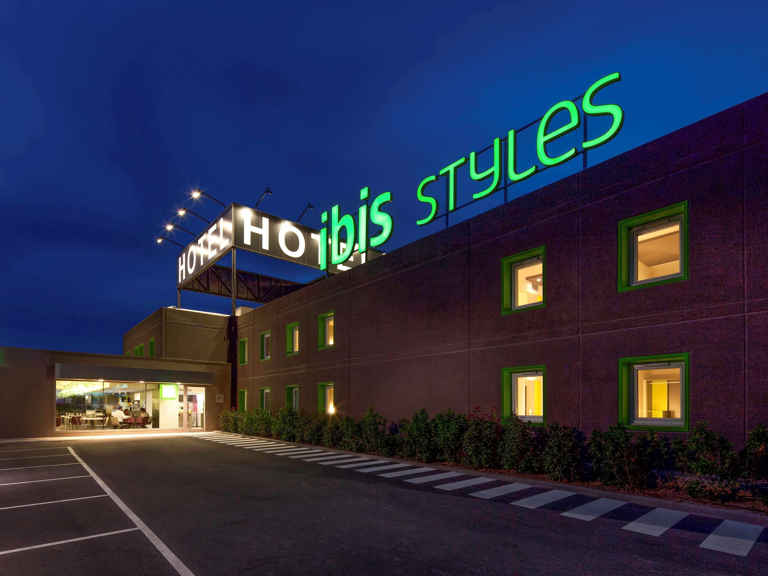 Hotel Ibis Styles Lleida Torrefarrera מראה חיצוני תמונה