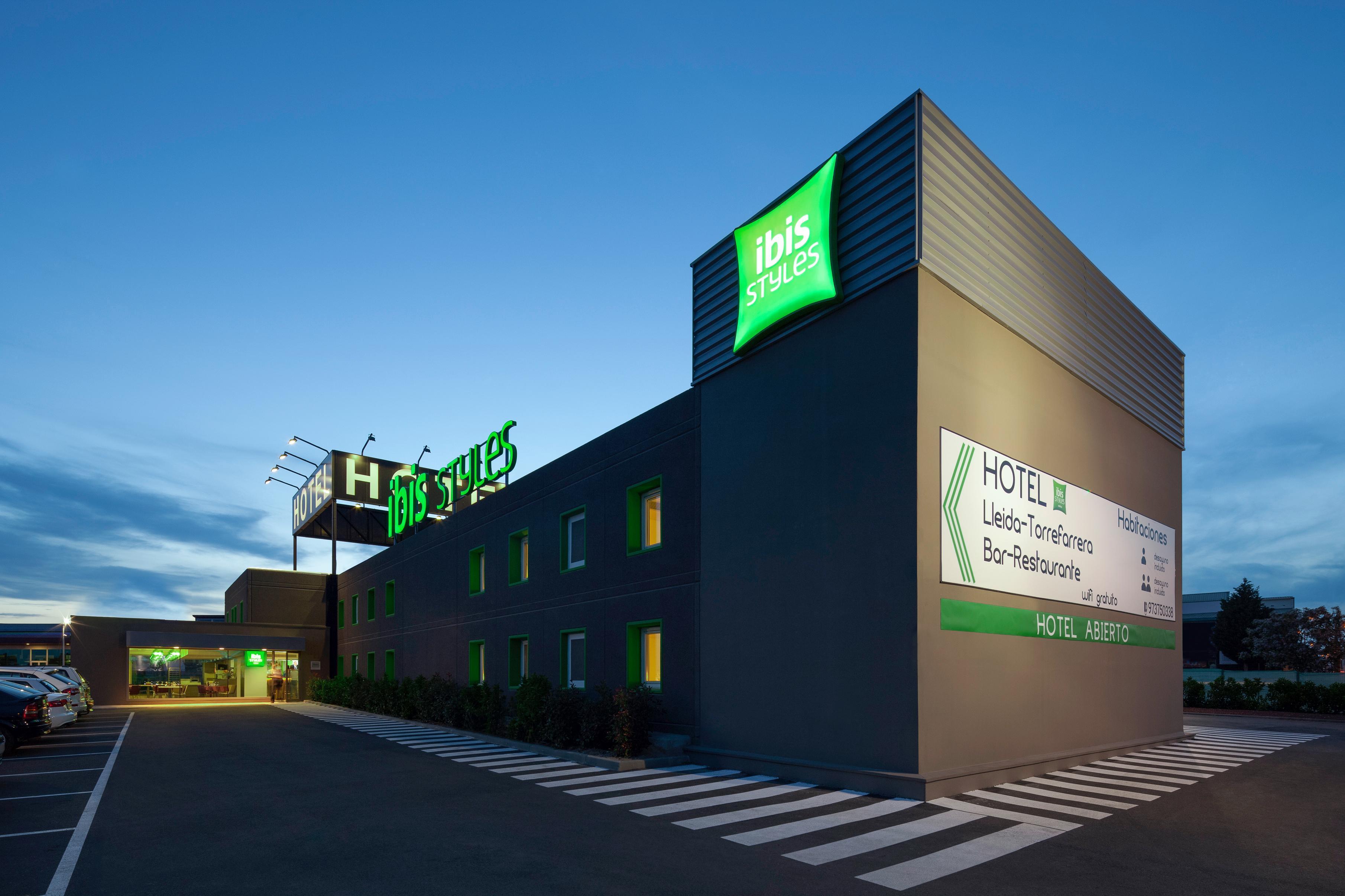 Hotel Ibis Styles Lleida Torrefarrera מראה חיצוני תמונה
