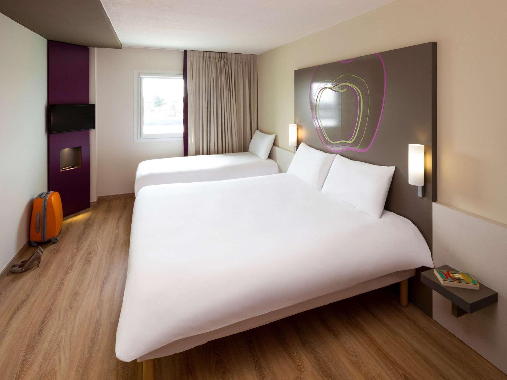 Hotel Ibis Styles Lleida Torrefarrera מראה חיצוני תמונה