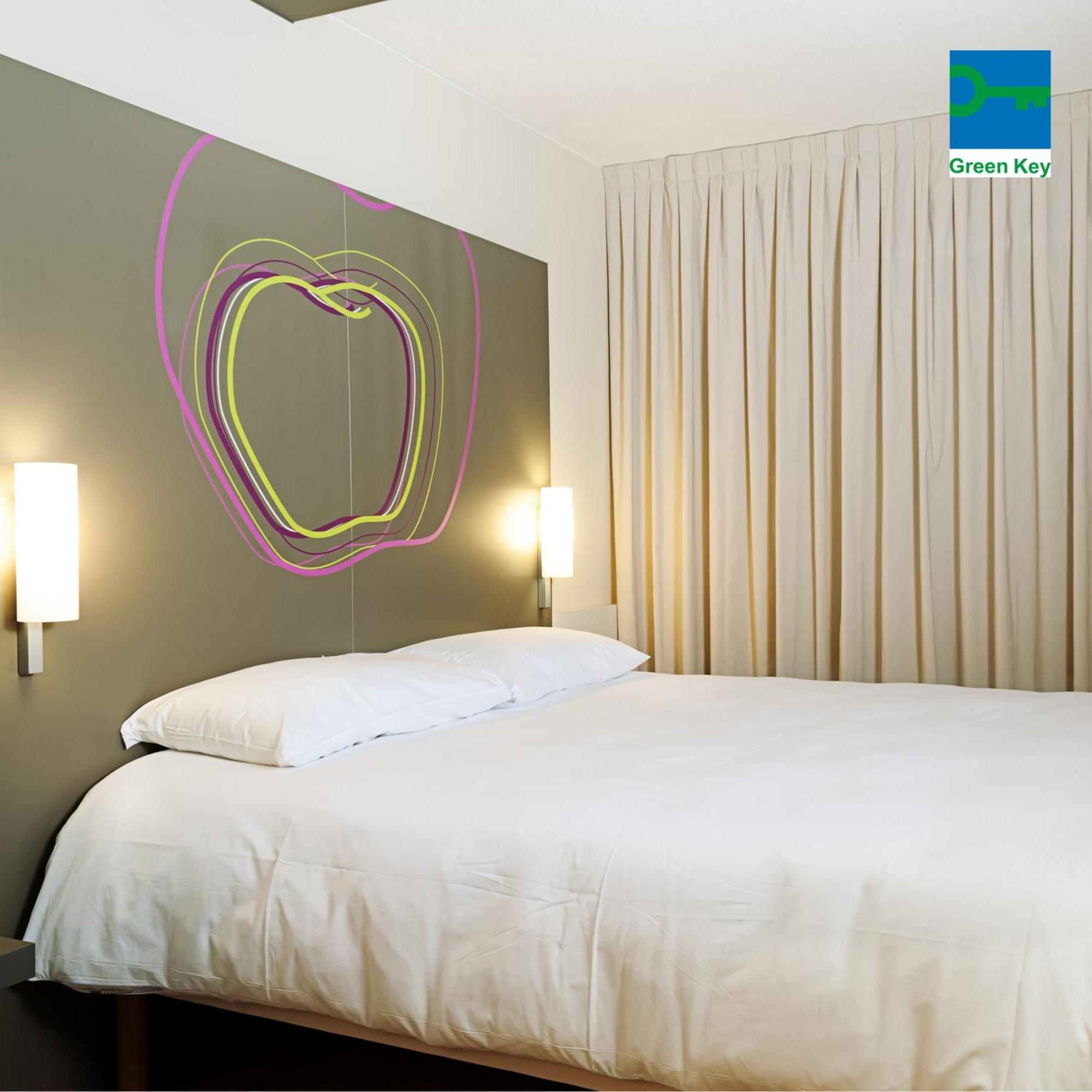 Hotel Ibis Styles Lleida Torrefarrera מראה חיצוני תמונה